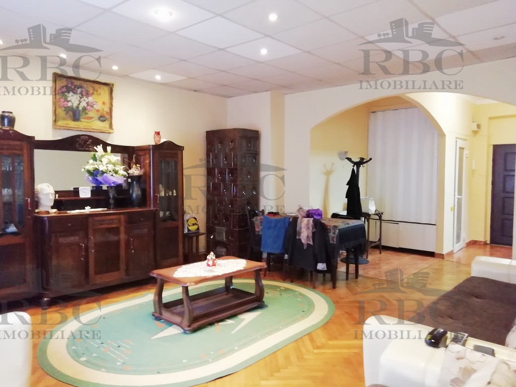Apartament 2 camere 80 mp Semicentral