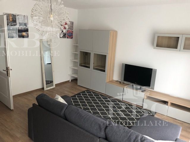 Apartament 2 camere Zorilor cu parcare si curte