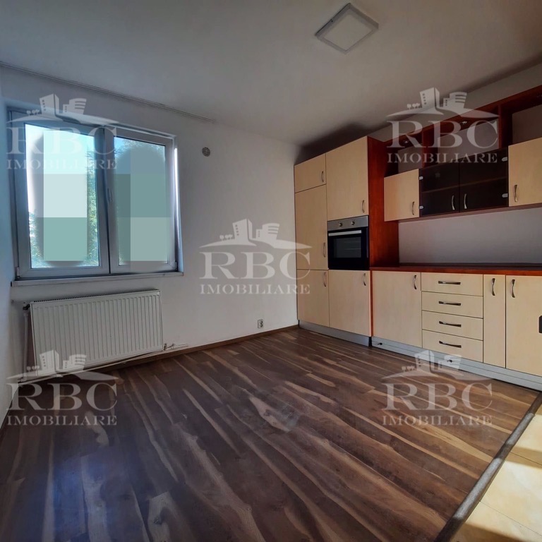 Apartament 2 camere decomandat 72 mp Semicentral
