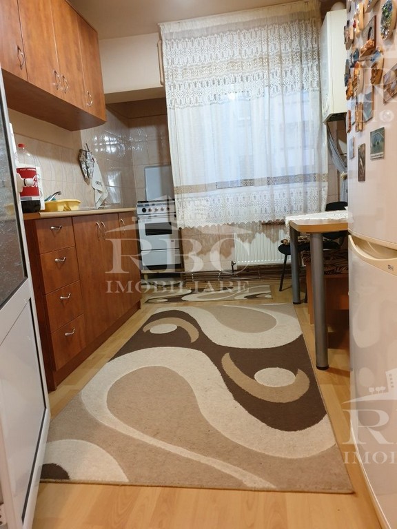 Apartament 4 camare decomandat la etaj intermediar in Marasti