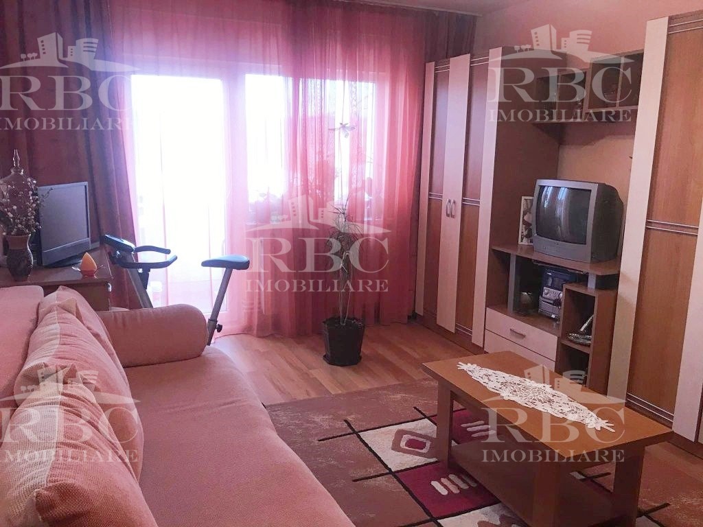 Apartament 3 camere decomandat in cartierul Intre Lacuri