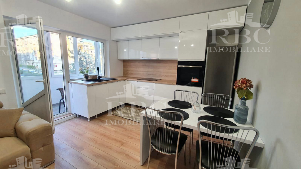 Apartament 3 camere cu garaj Intre Lacuri