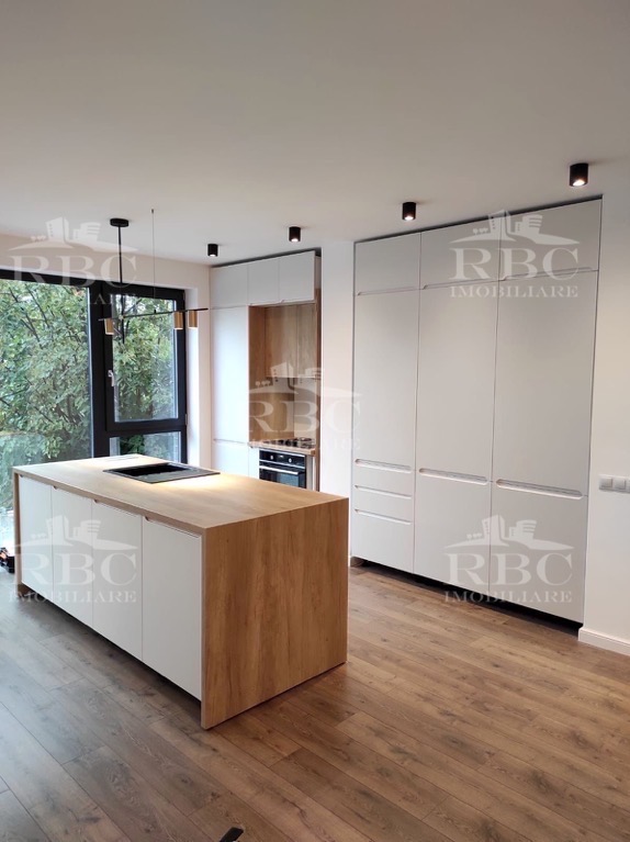 Apartament 2 camere cu parcare Semicentral bloc nou