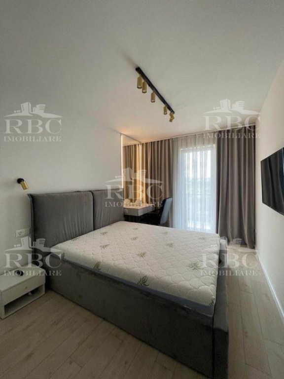 Apartament 3 camere cu parcare si boxa Sopor