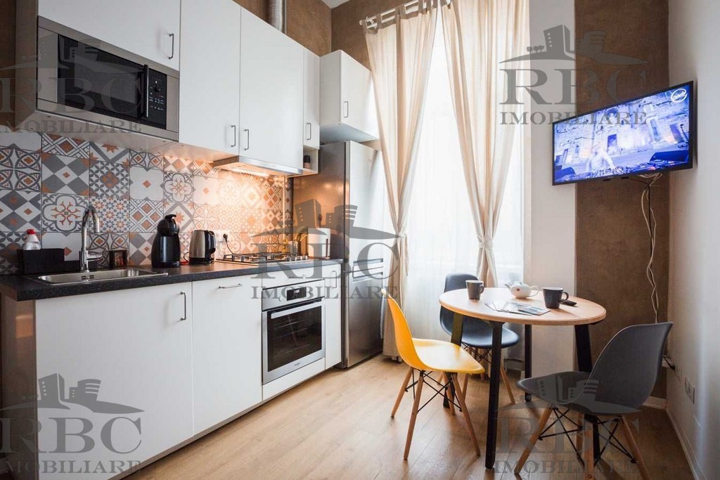 Apartament 3 camere utilat si mobilat complet zona Centrala