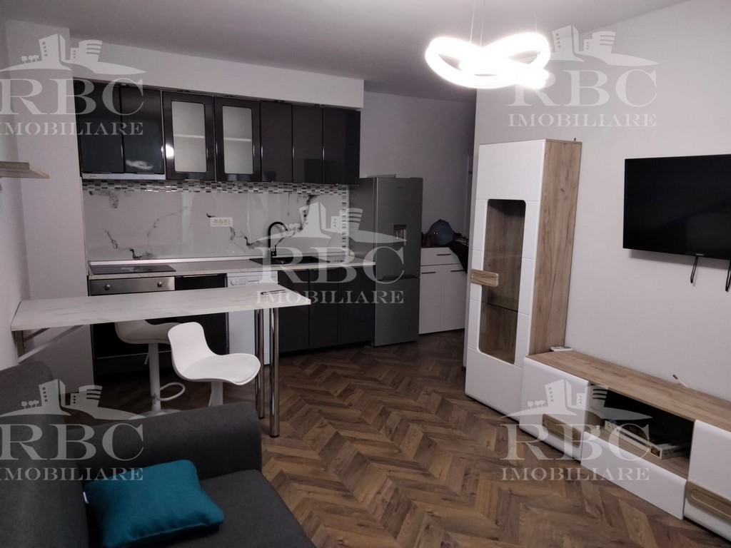 Apartament 2 camere recompartimentat in 3 in zona Centrala