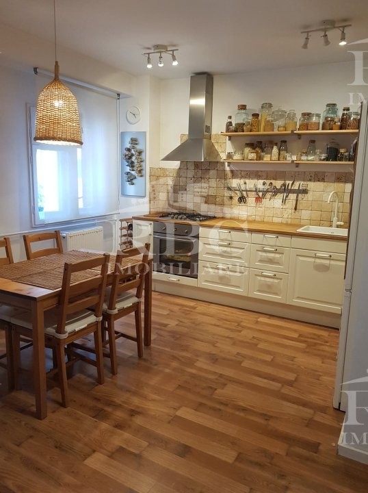 Apartament cu 3 camere 76 mp utili etaj intermediar in Marasti