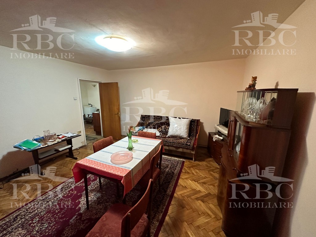 Apartament cu 3 camere in Grigorescu zona Coloane