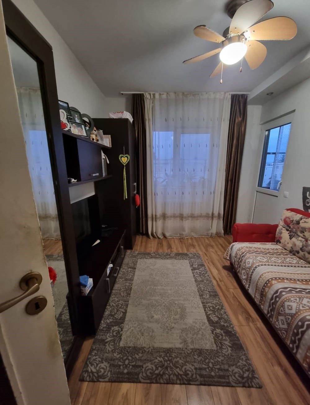 Apartament cu 3 camere 2 bai in Manastur