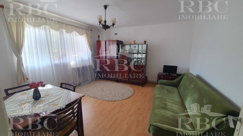 Apartament cu 4 camere in Manastur etaj intermediar