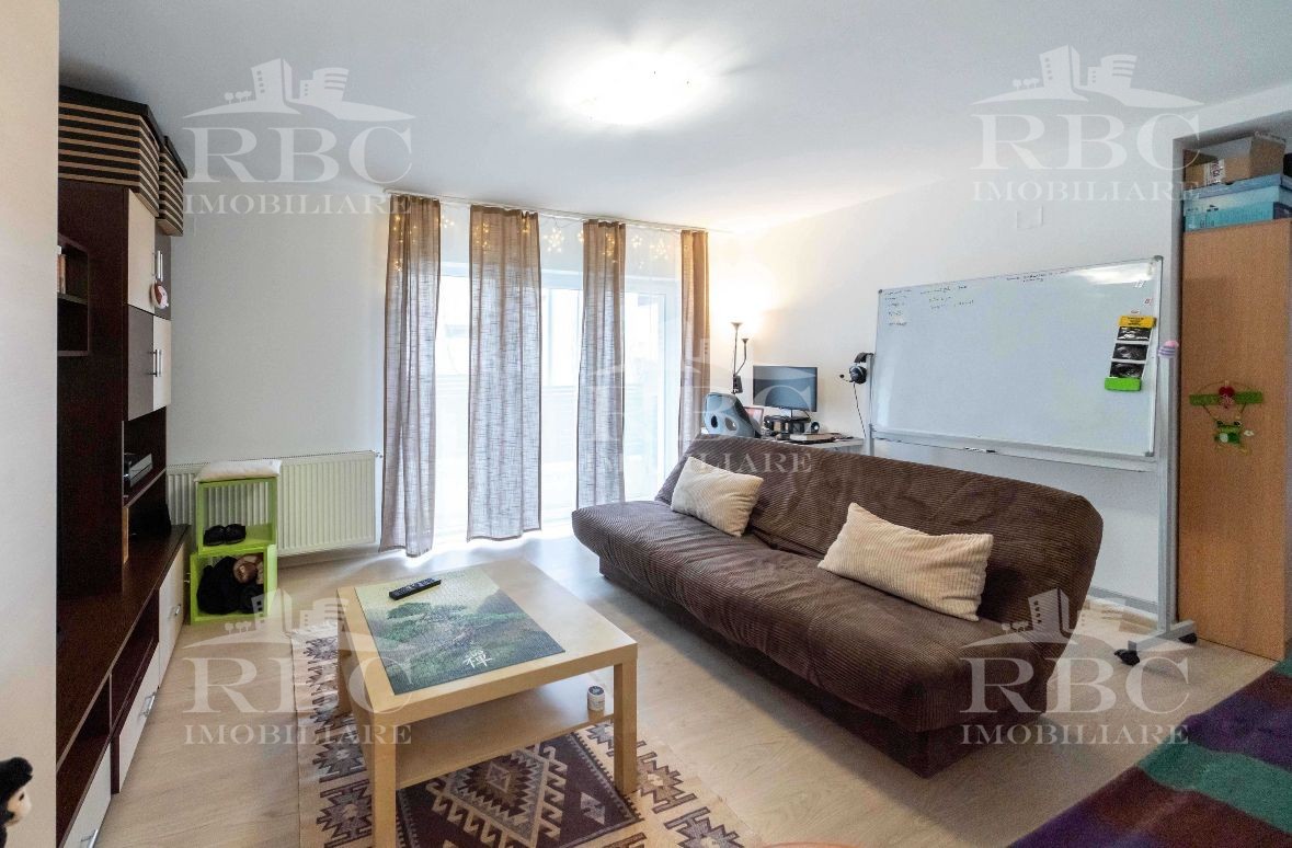 Apartament cu 2 camere decomandat garaj sub bloc Europa