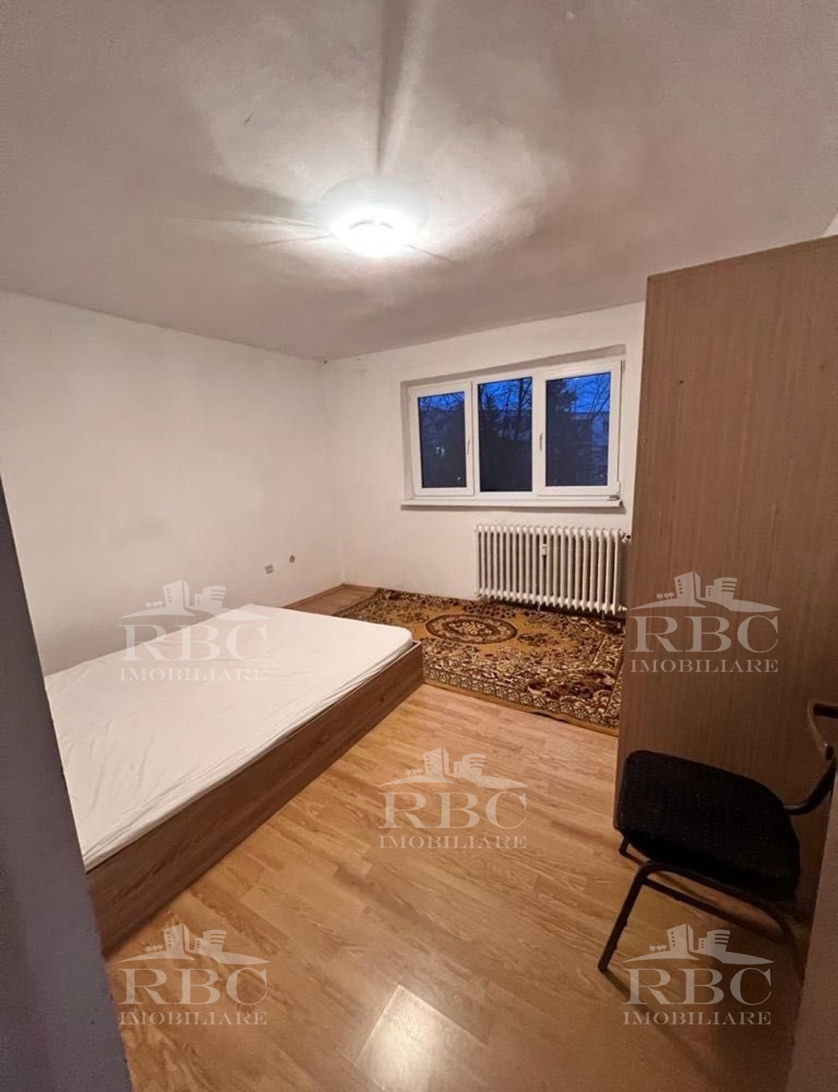 Apartament cu 4 camere etaj 1 in Manastur