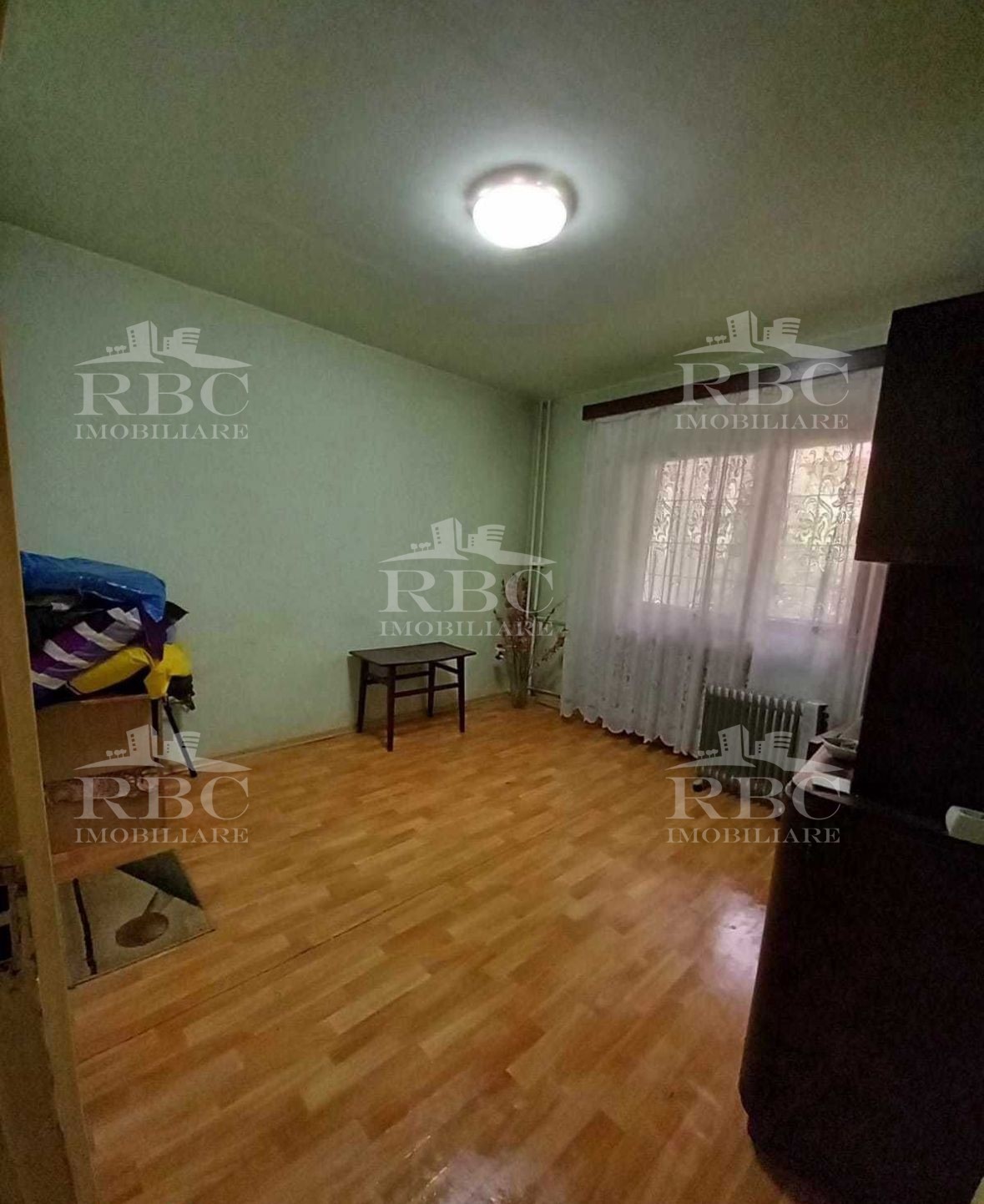 Apartament cu 2 camere in Zorilor zona Golden Tulip