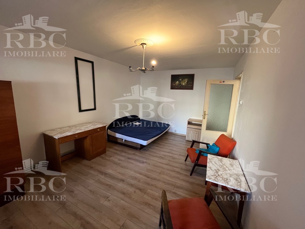 Apartament 3 camere decomandate cu 2 balcoane Zorilor zona Profi