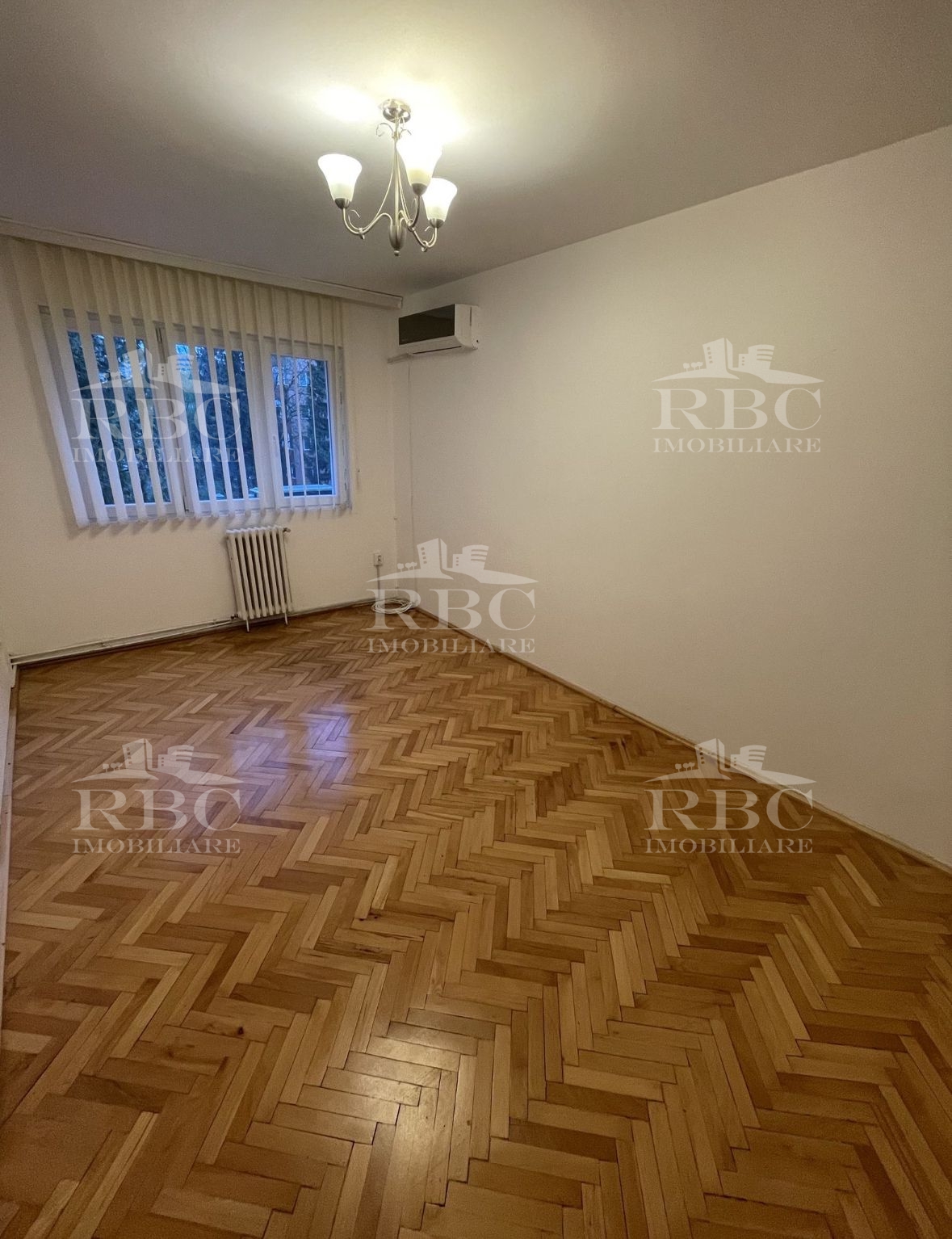 Apartament 4 camere in Manastur etaj 3/4 zona Big