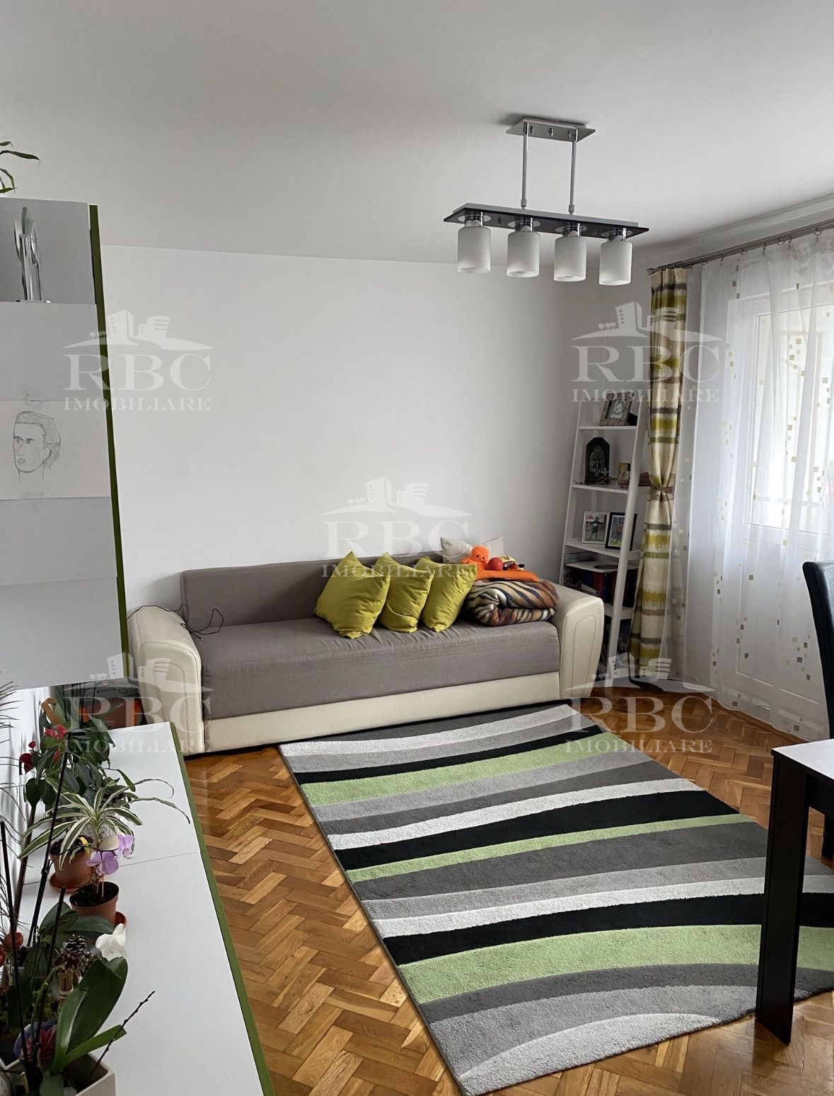Apartament cu 4 camere in Manastur etaj 2/4