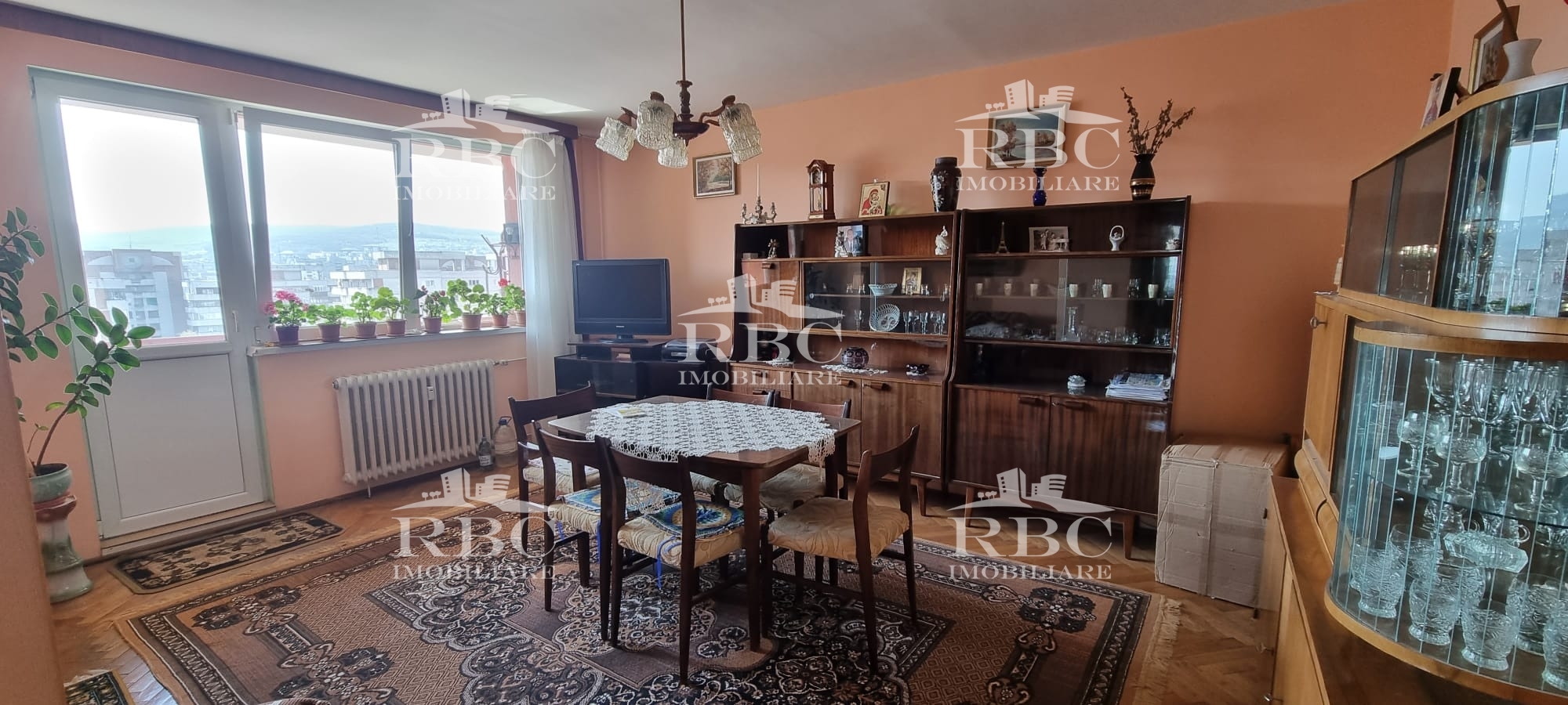 Apartament 4 camere 105 mp etaj intermediar Manastur