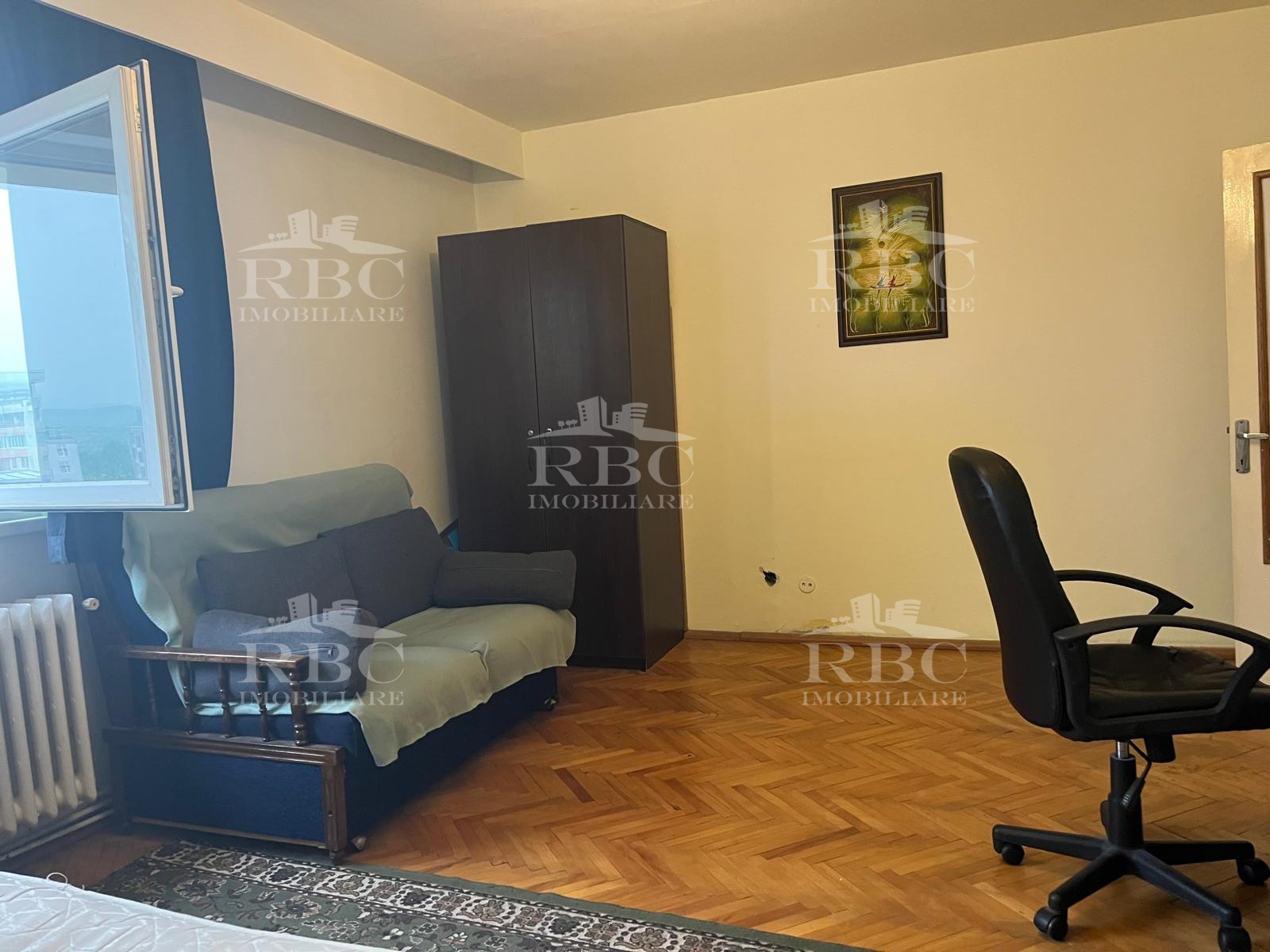 Apartament 4 camere 92 mp etaj 5 din 8 zona Intre Lacuri