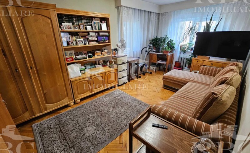 Apartament 4 camere decomandat in Manastur zona BIG