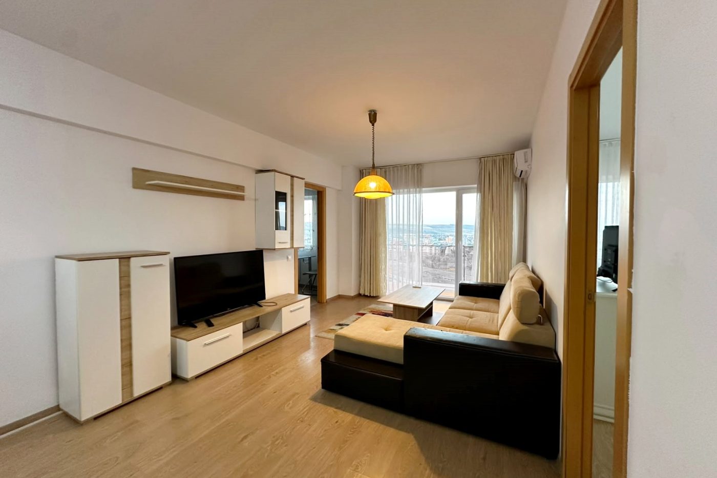 Apartament 2 camere in Gheorgheni zona Iulius Mall cu parcare