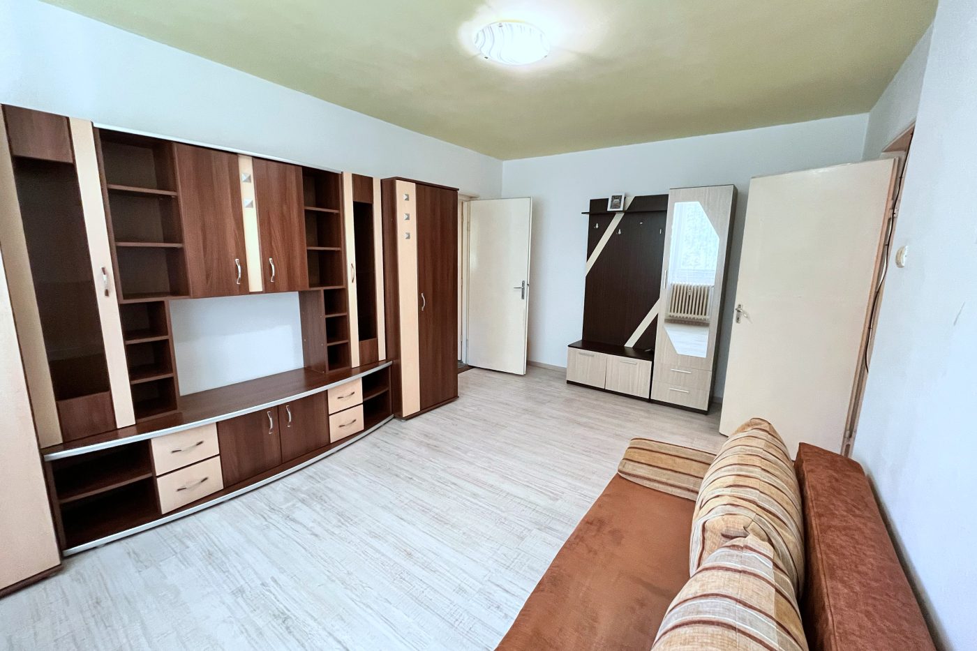 Apartament cu 2 Camere, Zona Interservisan, Gheorgheni