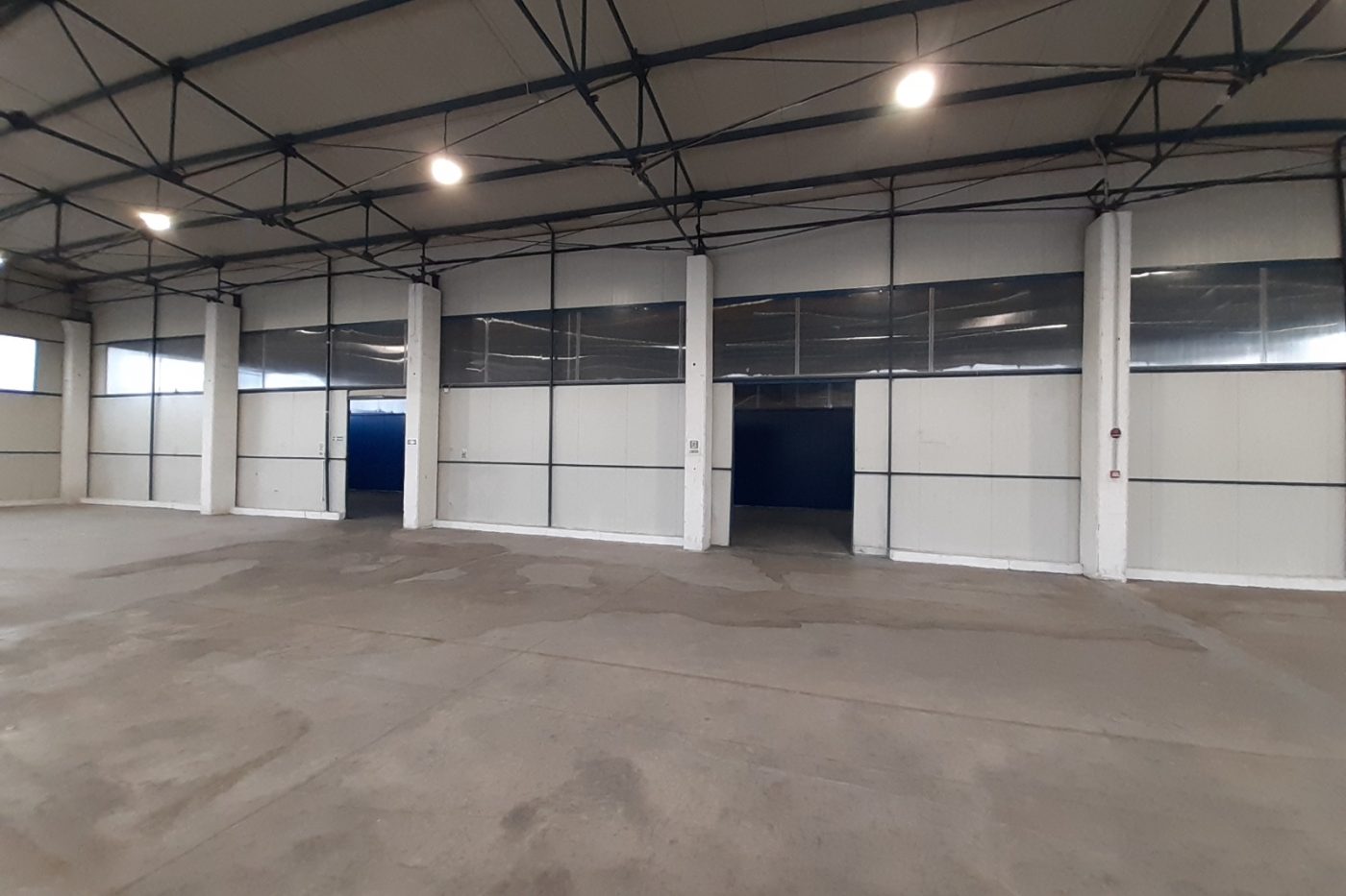 Hala productie 743 mp cu birouri 145 mp Someseni