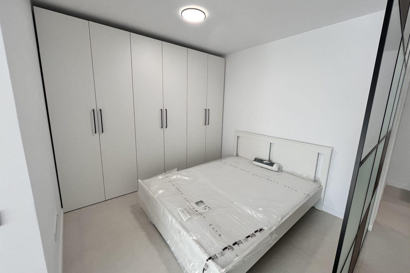Apartament 1 camera + nisa de dormit – Zorilor