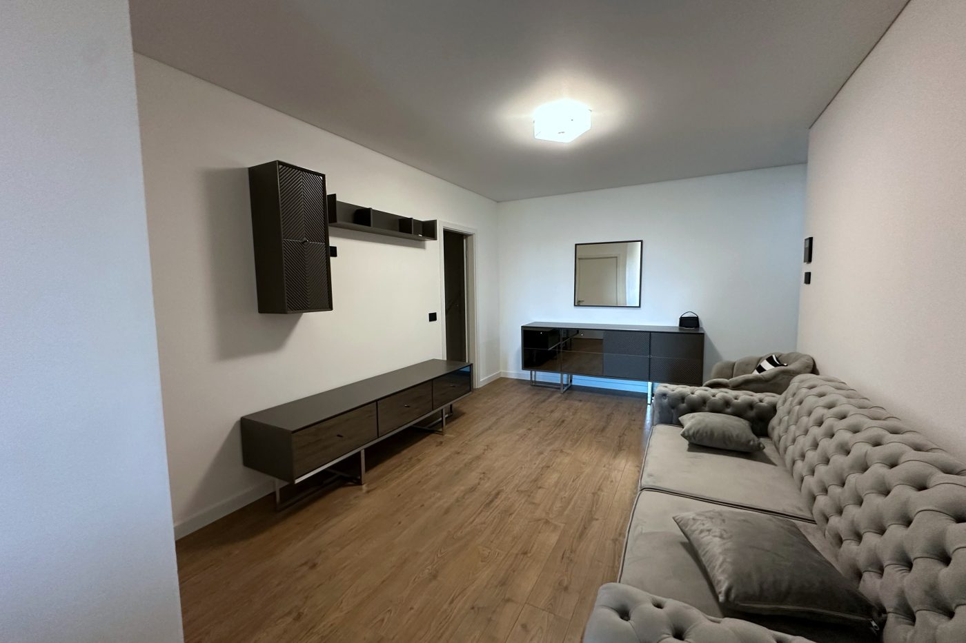 Apartament cu 2 camere prima inchiriere cu parcare in Zorilor