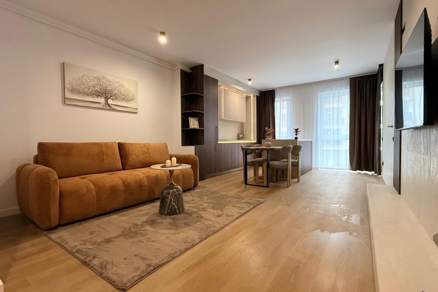 Apartament 2 camere in Floresti