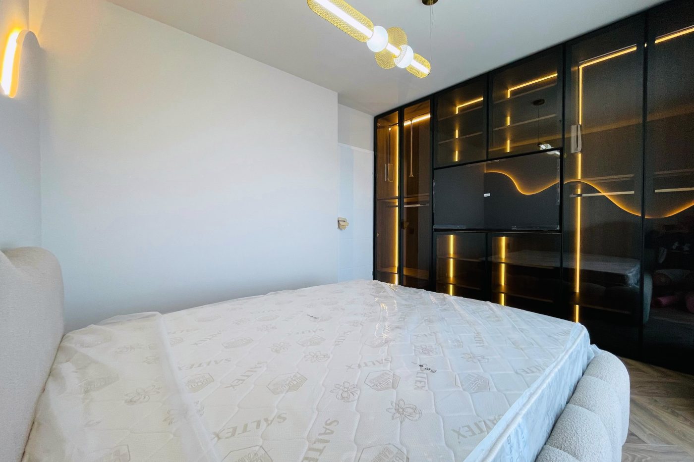 Apartament 3 camere Floresti terasa 36 mp